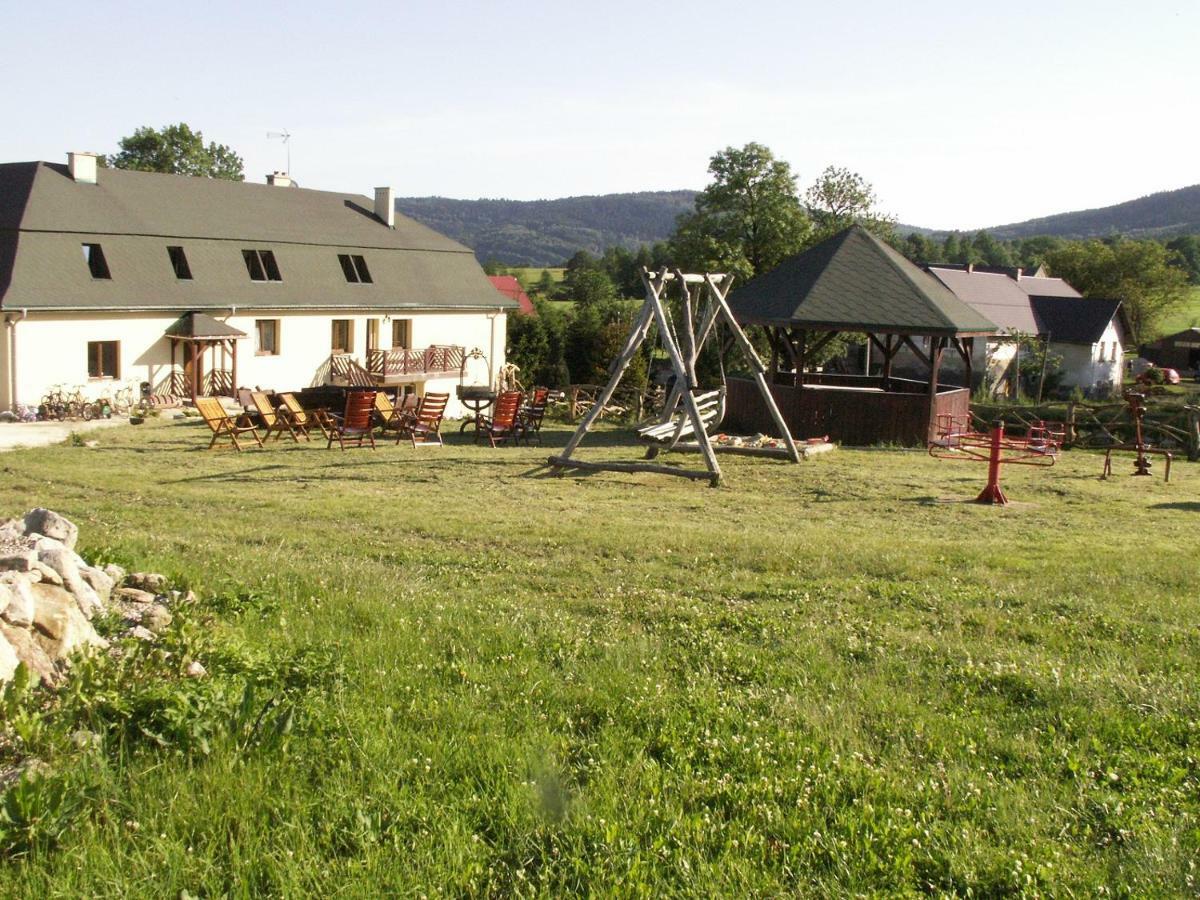 Agroturystyka Leszczynowy Dworek Ponikwa  Luaran gambar
