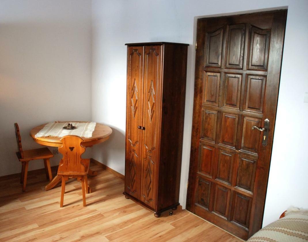 Agroturystyka Leszczynowy Dworek Ponikwa  Luaran gambar